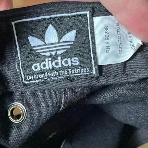 Adidas hat - Picture 2 of 4